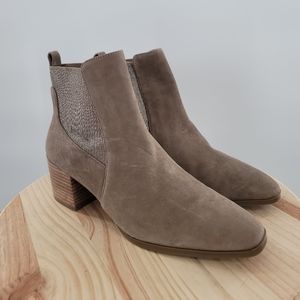 Anne Klein Women's Chelsea Boots Parson Metallic Taupe Size 9M New